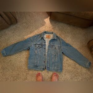 Vintage Levi’s Blue Denim jacket. Highly sought after. Model 75505-0212.